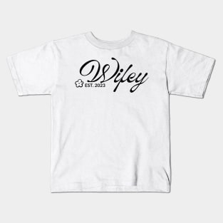 Floral Wifey 2023 Kids T-Shirt